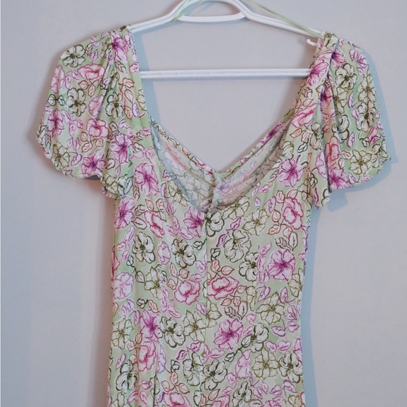 Floral cutout midi dress - Picture 4 of 7